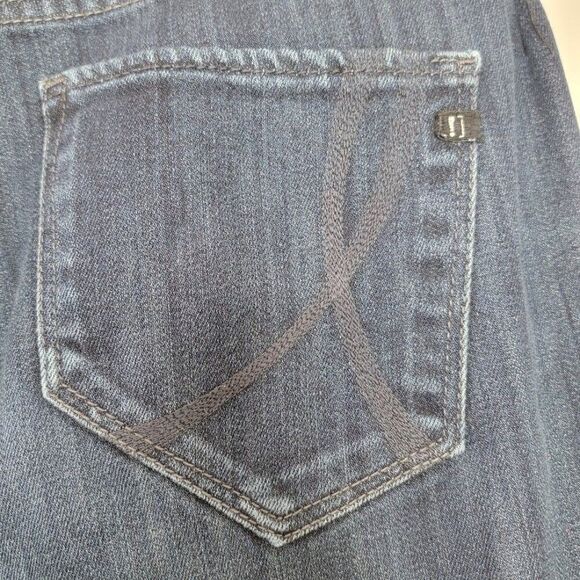 !iT Star Flare Leg Jeans Size 32 Medium Wash Blue Denim 5 Pocket 31x32 - Picture 10 of 11